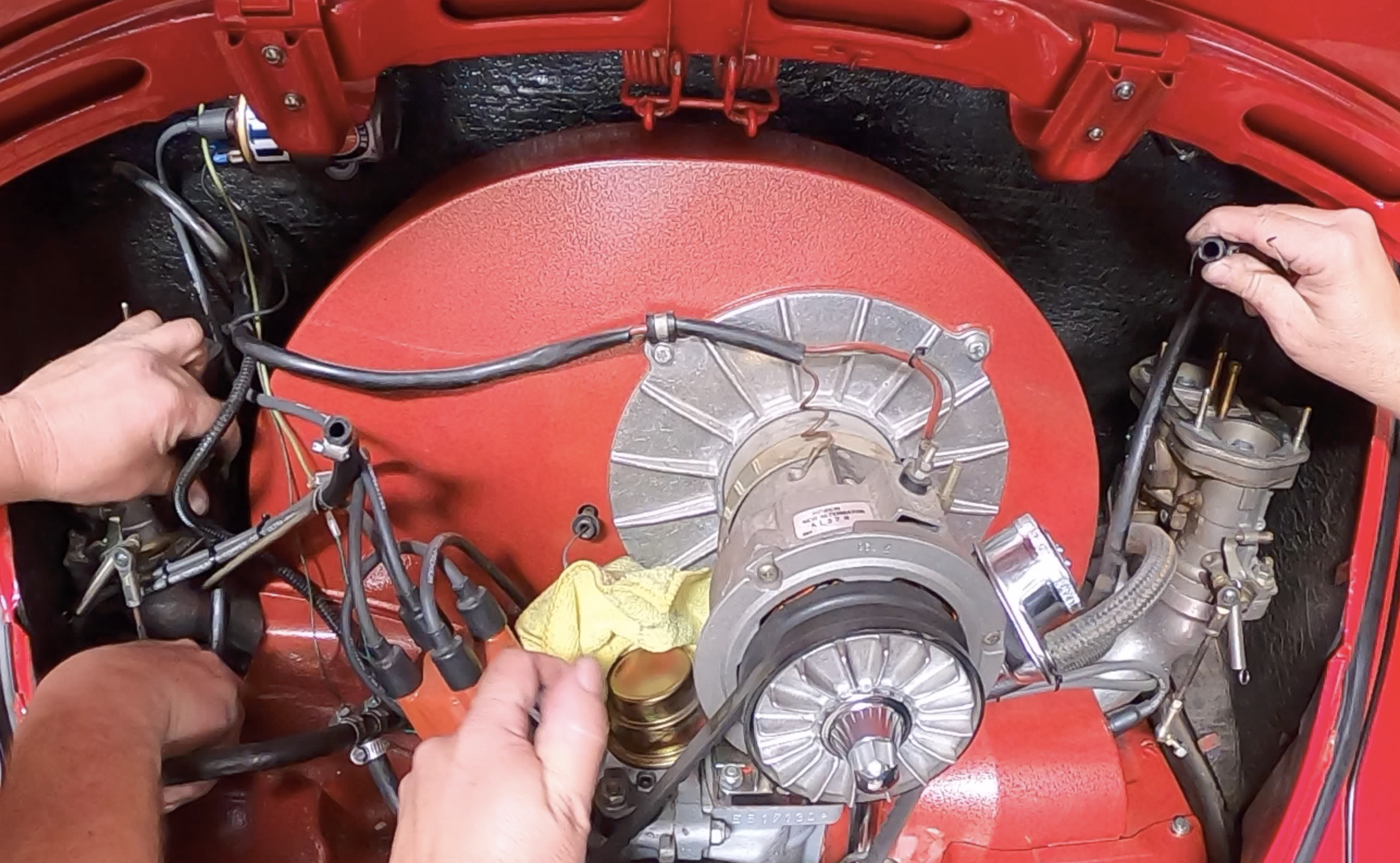 Removing old rubber fuel lines and OEM banjos from the carbs